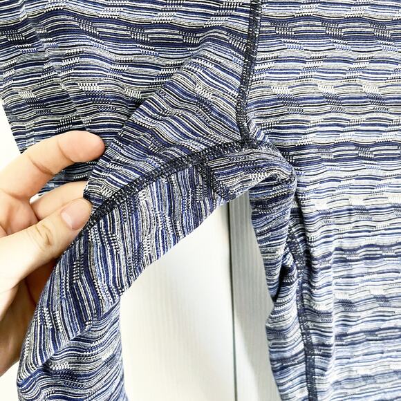 Lululemon Wunder Under Crop III in Space Dye Twist Sapphire Blue Multi - Picture 3 of 6